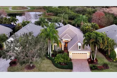 7325 Lake Forest Glen, Lakewood Ranch, FL 34202 - Photo 9