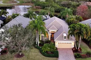 7325 Lake Forest Gln, Lakewood Ranch, FL 34202 - Photo 9