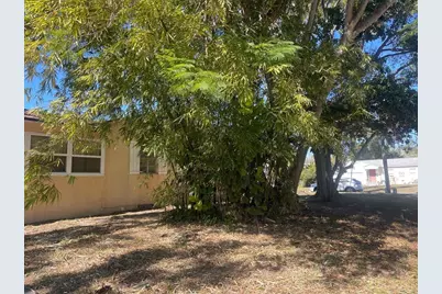 1900 26th Avenue N, Saint Petersburg, FL 33713 - Photo 3