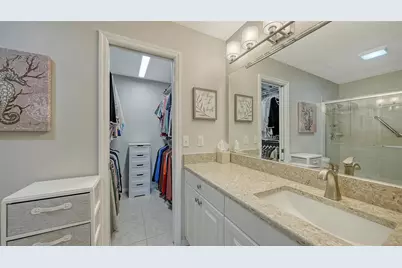4240 Breezeway Boulevard #310, Sarasota, FL 34238 - Photo 27