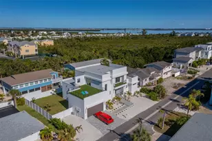 635 Jungle Queen Way, Longboat Key, FL 34228 - Photo 3