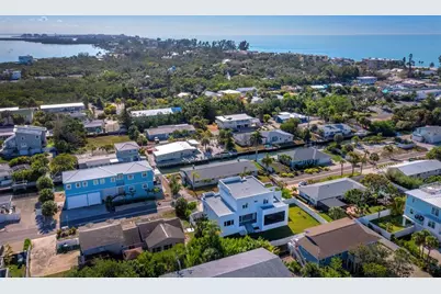 635 Jungle Queen Way, Longboat Key, FL 34228 - Photo 49