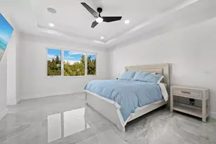 635 Jungle Queen Way, Longboat Key, FL 34228 - Photo 23