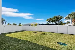 635 Jungle Queen Way, Longboat Key, FL 34228 - Photo 45