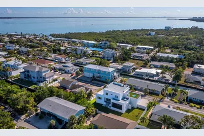 635 Jungle Queen Way, Longboat Key, FL 34228 - Photo 51