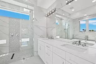 635 Jungle Queen Way, Longboat Key, FL 34228 - Photo 25