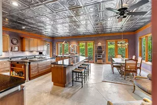 1804 N Lake Shore Dr, Sarasota, FL 34231 - Photo 7