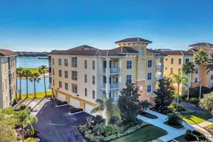 6414 Water Crest Way, Lakewood Ranch, FL 34202 - Photo 7