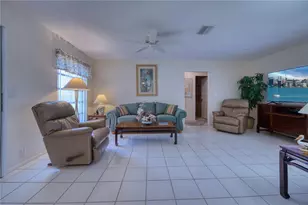 3810 41st St W, Bradenton, FL 34205 - Photo 3