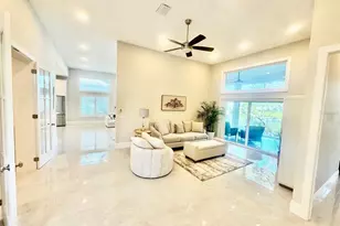 32 Bay Head Ln, Osprey, FL 34229 - Photo 3