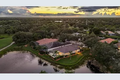 7212 Saint Georges Way, University Park, FL 34201 - Photo 5