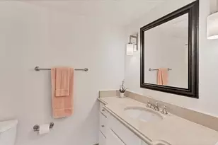 1100 Benjamin Franklin Dr, Sarasota, FL 34236 - Photo 23