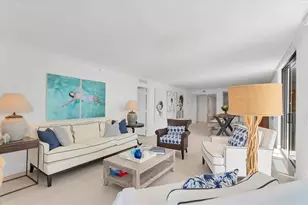 1100 Benjamin Franklin Dr, Sarasota, FL 34236 - Photo 7