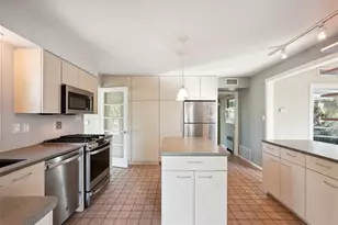 349 Scott Ave, Sarasota, FL 34243 - Photo 19