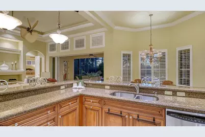 7512 Abbey Glen, Lakewood Ranch, FL 34202 - Photo 21