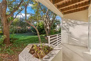 4610 Mirabella Ct, Saint Pete Beach, FL 33706 - Photo 9