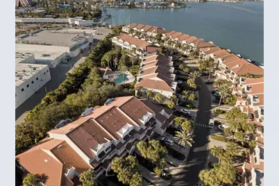 4610 Mirabella Court, Saint Pete Beach, FL 33706 - Photo 21