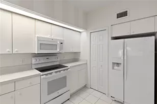 4610 Mirabella Ct, Saint Pete Beach, FL 33706 - Photo 3