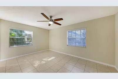 2425 Aspinwall Street #2425, Sarasota, FL 34237 - Photo 11