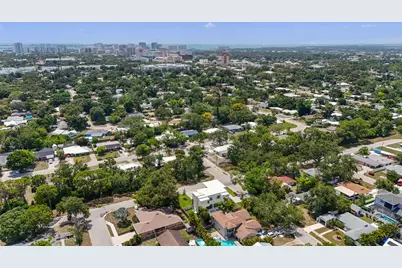 2604 Sydelle Street, Sarasota, FL 34237 - Photo 85