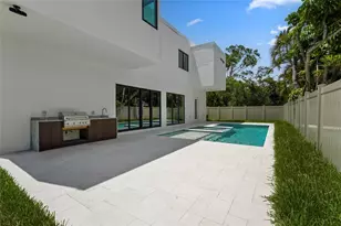 2604 Sydelle St, Sarasota, FL 34237 - Photo 75