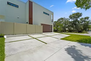 2604 Sydelle St, Sarasota, FL 34237 - Photo 23