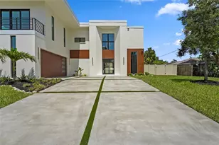 2604 Sydelle St, Sarasota, FL 34237 - Photo 25