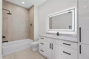 2604 Sydelle St, Sarasota, FL 34237 - Photo 59