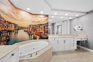 35 Watergate Dr, Sarasota, FL 34236 - Photo 49