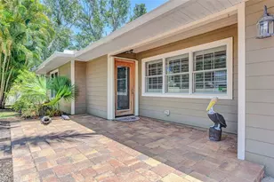 1894 Loma Linda St, Sarasota, FL 34239 - Photo 3