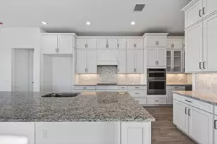 19111 Fox Lndg Pl, Lakewood Ranch, FL 34211 - Photo 7