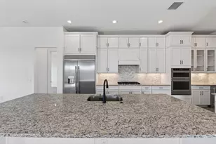19111 Fox Lndg Pl, Lakewood Ranch, FL 34211 - Photo 17