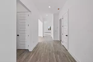 19111 Fox Lndg Pl, Lakewood Ranch, FL 34211 - Photo 47