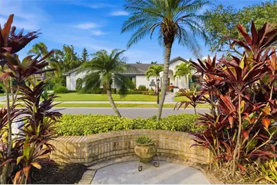 4149 Escondito Circle, Sarasota, FL 34238 - Photo 9