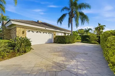 4149 Escondito Circle, Sarasota, FL 34238 - Photo 7