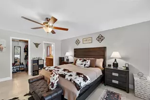 8646 Lisa Blvd, North Port, FL 34288 - Photo 15