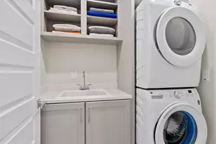 508 Laurel Pk Dr, Sarasota, FL 34236 - Photo 31