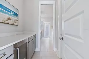 508 Laurel Pk Dr, Sarasota, FL 34236 - Photo 21