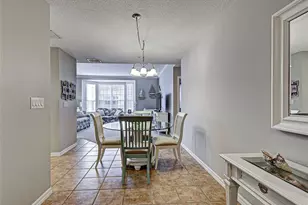 1406 Gondola Park Dr, Venice, FL 34292 - Photo 9