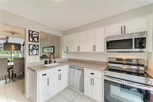 5315 Myrtle Wood, Sarasota, FL 34235 - Photo 19