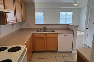 1130 Villagio Cir, Sarasota, FL 34237 - Photo 7