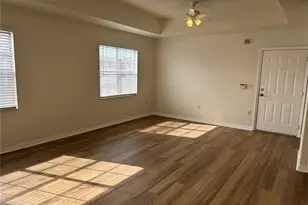 1130 Villagio Cir, Sarasota, FL 34237 - Photo 3