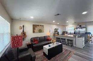 3932 Middlesex Pl, Sarasota, FL 34241 - Photo 3