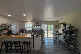 3932 Middlesex Pl, Sarasota, FL 34241 - Photo 5