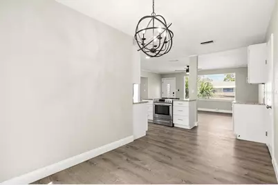 2586 Tami Sola Street, Sarasota, FL 34237 - Photo 15