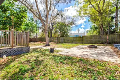 2586 Tami Sola Street, Sarasota, FL 34237 - Photo 29