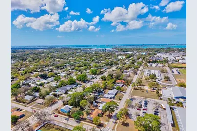2586 Tami Sola Street, Sarasota, FL 34237 - Photo 43