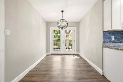 2586 Tami Sola Street, Sarasota, FL 34237 - Photo 11