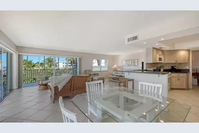 800 Benjamin Franklin Drive #308, Sarasota, FL 34236 - Photo 13