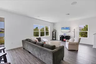 9924 Crystal Isles Cir, Sarasota, FL 34241 - Photo 5